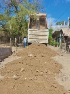 “Transformando la Movilidad: Gobierno de El Fuerte Rehabilita Vialidades en la Colonia Pablo Macías Valenzuela”